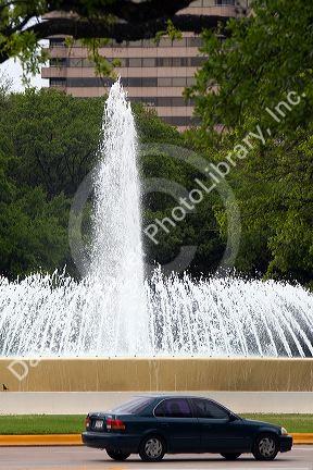 Water fountain at the north entrance to Hermann Park in Houston, Texas.