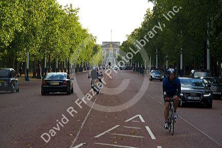 The Mall looking towards Buckingham Palace in London, England.