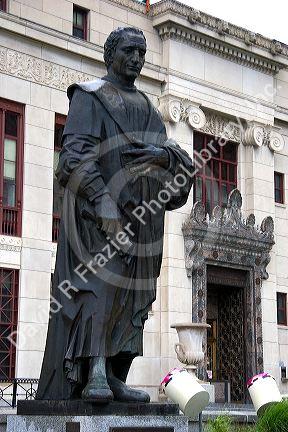 Statue of Christopher Columbus in front of City Hall in Columbus, Ohio.
