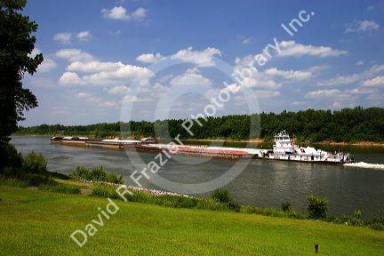 A tugboat and river barge on the Tennessee River at Shiloh, Tennessee.