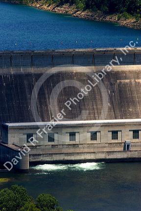 Aerial view of generator house at Bull Shoals Dam, Arkansas.

aerial, bull shoals dam, dam, arkansas, energy, reservoir, hydroelectric dam, hydroelectric, generator house