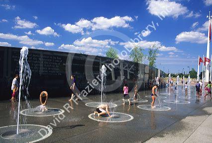 Children playing in fountains at the Capital Mall in Tennessee.