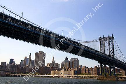 The Manhattan Bridge spanning the East River in New York City, New York, USA.