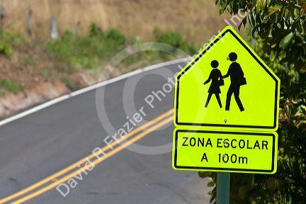 School crossing road sign in Costa Rica.