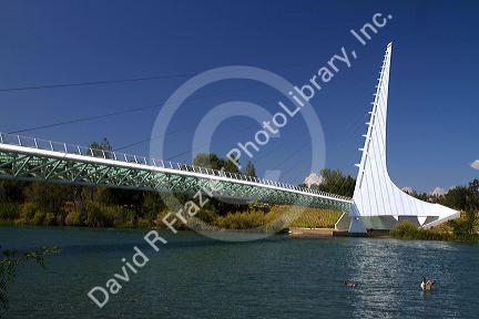 The Sundail Bridge at Turtle Bay spanning the Sacramento River in Redding, California, USA.