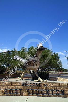 Paisano Pete roadrunner statue welcomes visitors to Fort Stockton, Texas, USA.