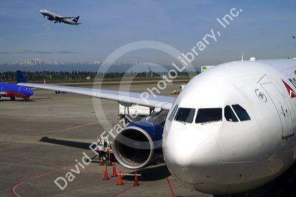 Airport traffic at Seattle-Tacoma International Airport, SeaTac, Washington, USA.