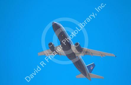 United Airlines Airbus 320 in flight.