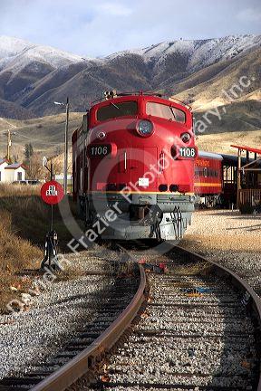 The Thunder Mountain Line scenic tourist train leaving the station at Horseshoe Bend, Idaho, USA.