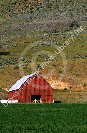 Red barn near Horseshoe Bend, Idaho.