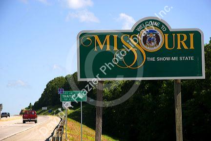 Welcome to Missouri road sign at the border with Arkansas at Mammoth Springs.